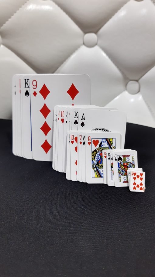Baraja Diminutiva – Cartas que se Encogen Mágicamente 🎩♦️♠️ - Imagen 4