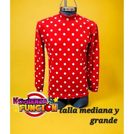 Playera roja con puntos blancos