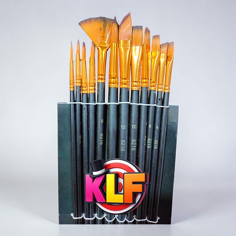 03- Estuche de 12 pinceles variadoscerdas suaves