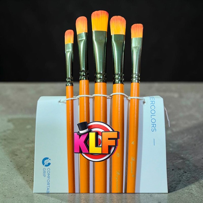 08- Estuche de 6 pinceles lengua de gato Chicos